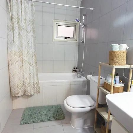 Sea View 2br Mackenzie * Larnaca